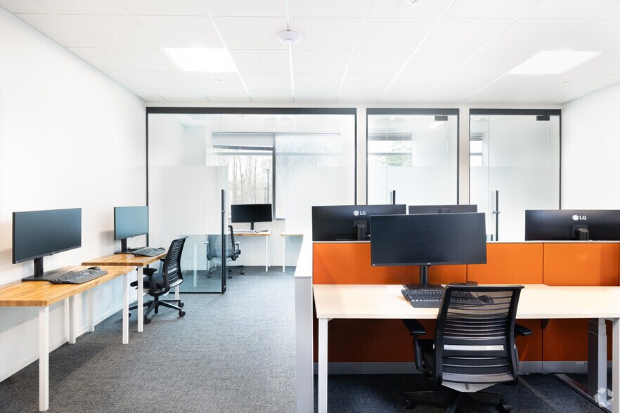 More Photos Of 700 Tech Center Pky, Newport News Coworking Space