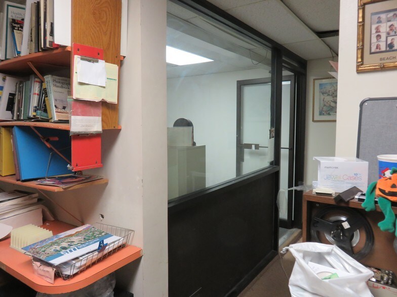 More Photos Of 604 Main St, Daytona Beach Storefront Retail Office For Sale