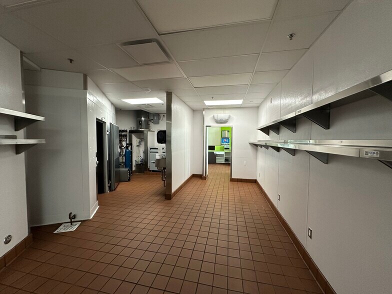 More Photos Of 5200 Lankershim Blvd, North Hollywood Loft Creative Space For Lease