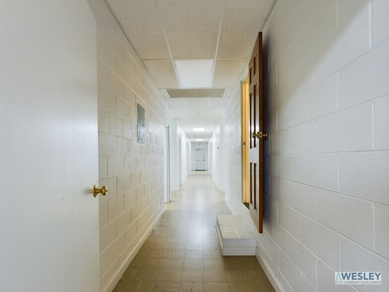 More Photos Of 2380 Bell Arthur, Bellarthur Religious Facility For Sale