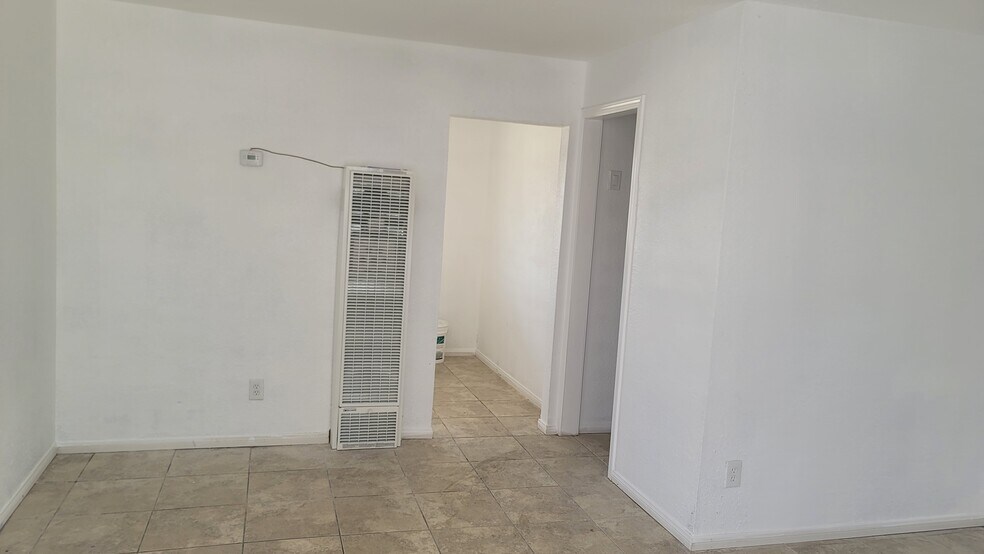 More Photos Of 204 Woodham Ave, Barstow Apartments For Sale