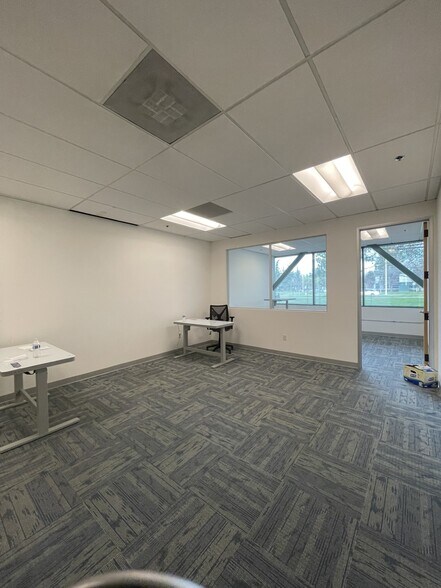 More Photos Of 5890 Stoneridge Dr, Pleasanton Medical For Lease