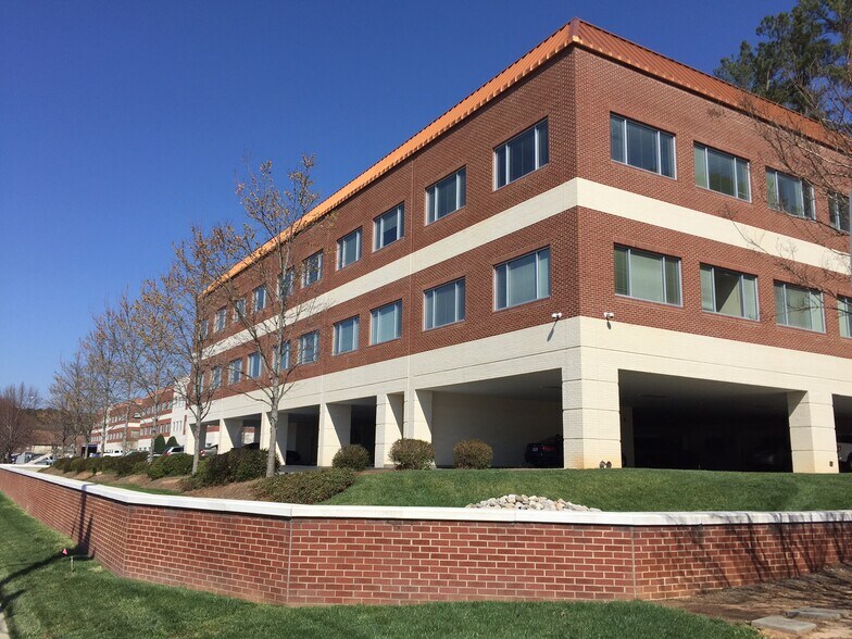 More Photos Of 353 E Six Forks Rd, Raleigh Office For Lease