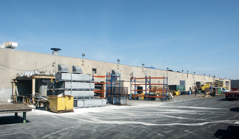 More Photos Of 1160-1170 Commerce Ave, Bronx Distribution For Lease