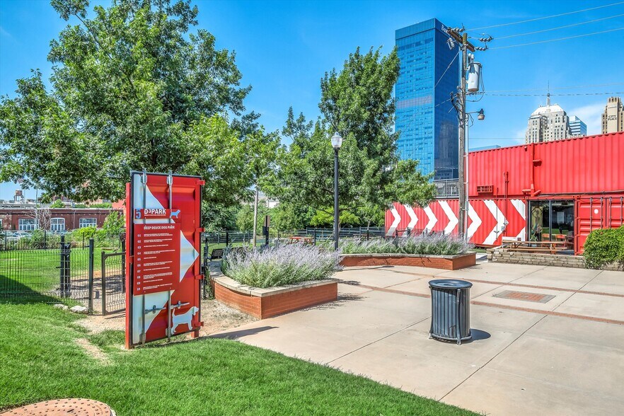 More Photos Of 30 NE 2nd St, Oklahoma City Storefront Retail Office For Lease