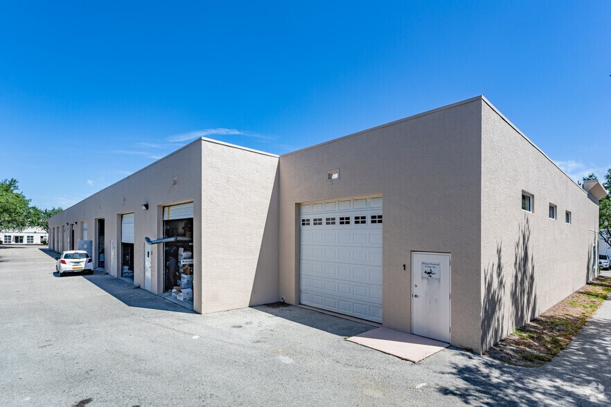 More Photos Of 25270 Bernwood Dr, Bonita Springs Light Distribution For Lease