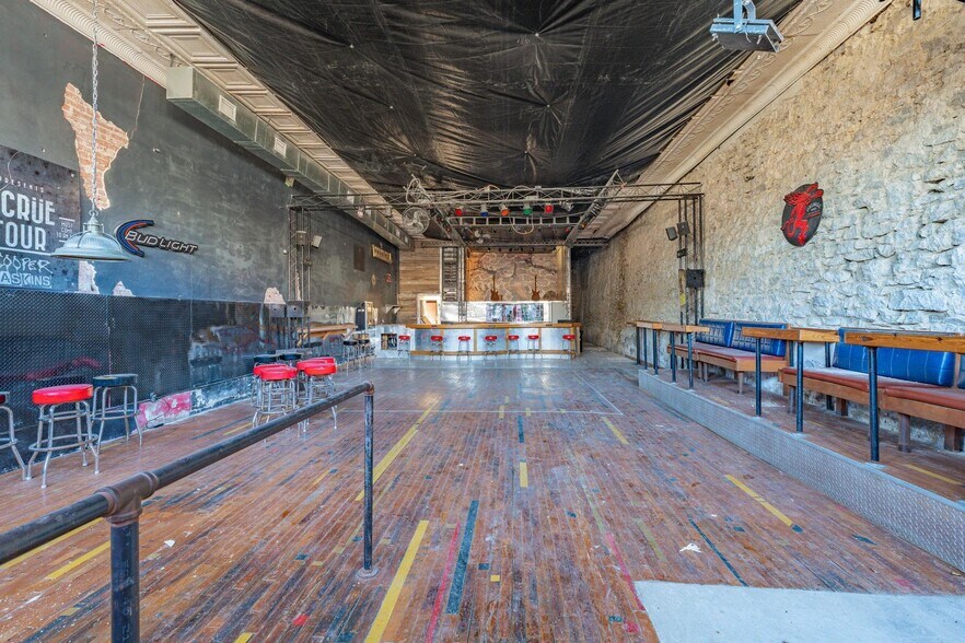 More Photos Of 4153 3rd St, Walnut Springs General Retail For Sale