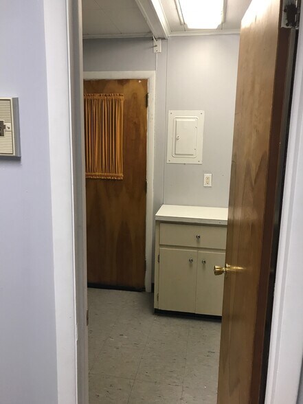 More Photos Of 1-21 Carroll Ave, Pennsville Coworking Space