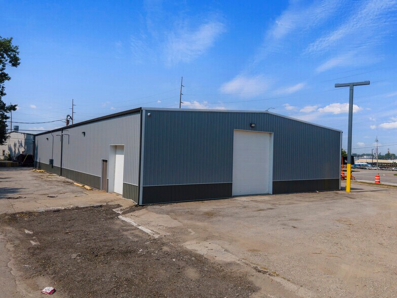 More Photos Of 1091 Kentucky Ave, Indianapolis Warehouse For Lease