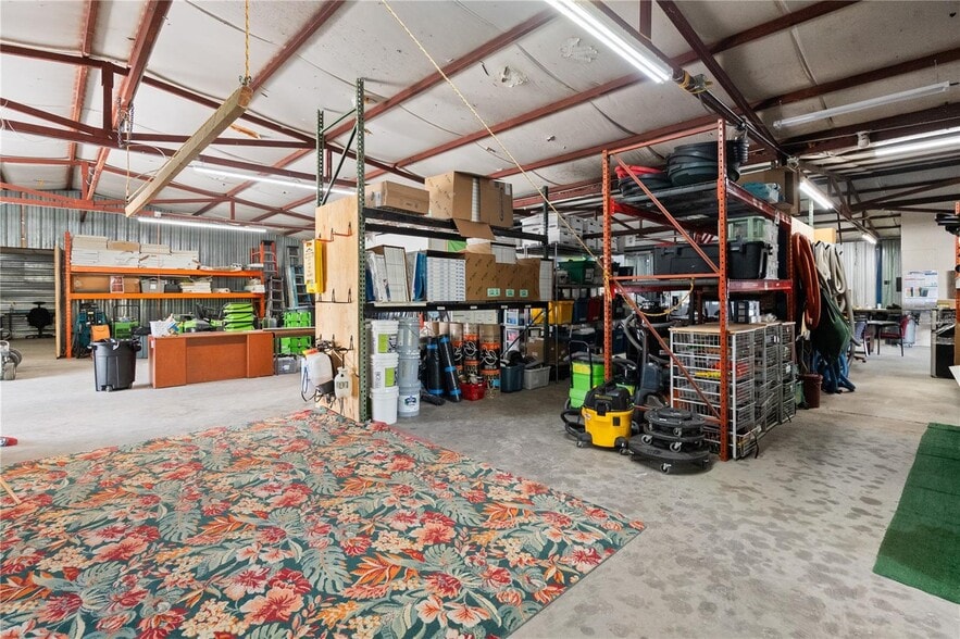 More Photos Of 15617 Old US Highway 441, Tavares Industrial For Lease