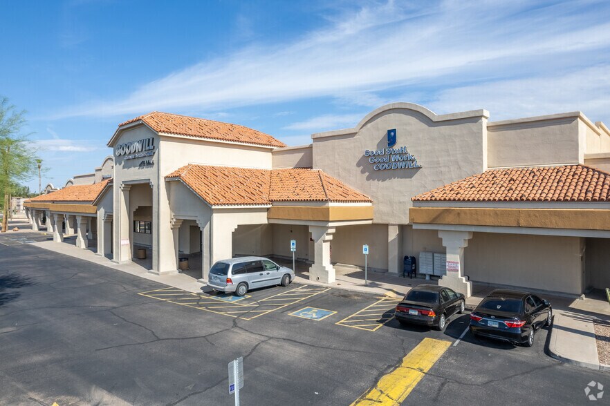 More Photos Of 1422-1560 W Warner Rd, Gilbert Unknown For Lease