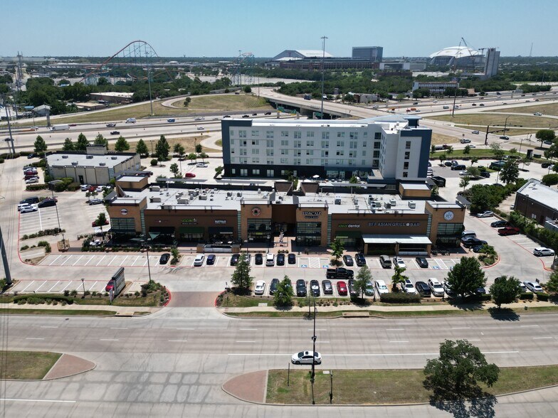 More Photos Of 2150 E Lamar Blvd, Arlington Unknown For Lease