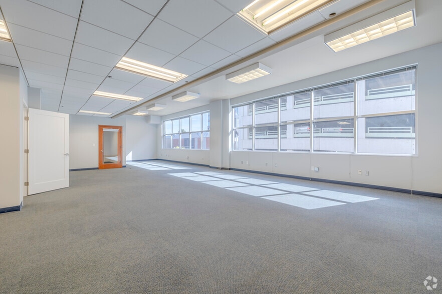 More Photos Of 1001 Pacific Ave, Tacoma Office For Sale