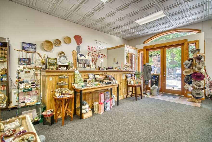 More Photos Of 424 Main St, Lyons Storefront For Sale
