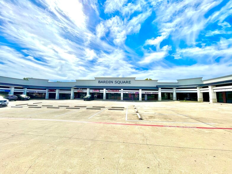 More Photos Of 130 E Bardin Rd, Arlington Unknown For Lease