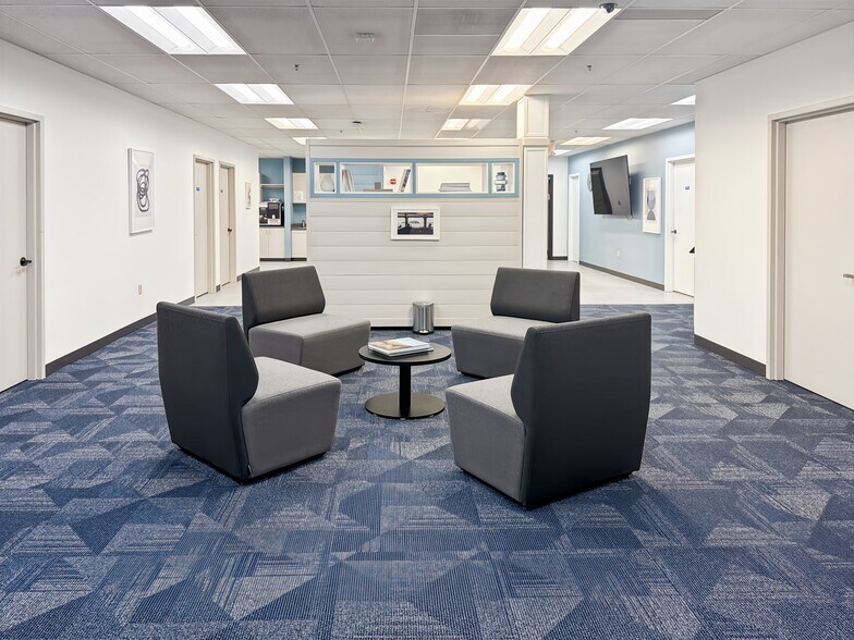 More Photos Of 10901 W 84th Ter, Lenexa Coworking Space