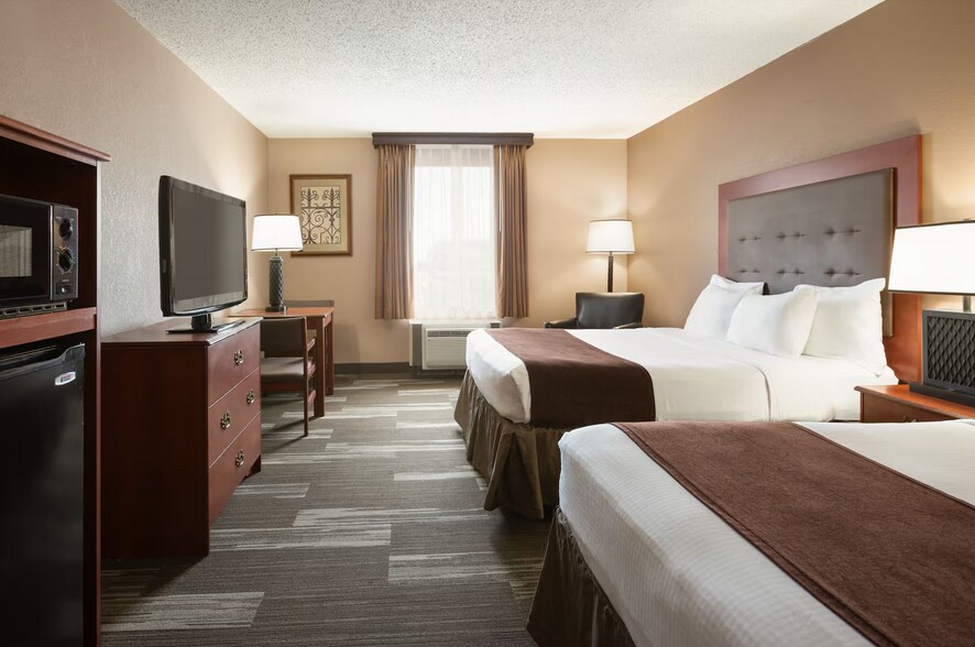 More Photos Of 2611 Old Red Trl NW, Mandan Hotel For Sale