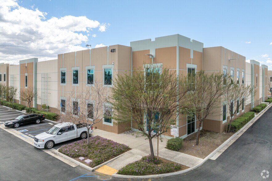 More Photos Of 451 Alabama St, Redlands Distribution For Lease