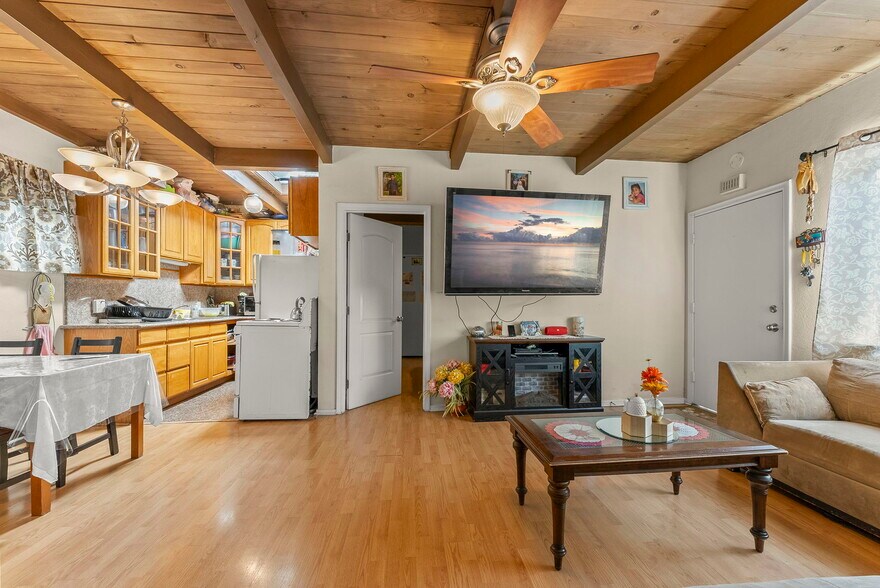 More Photos Of 772 Walnut St, San Bruno Multifamily For Sale