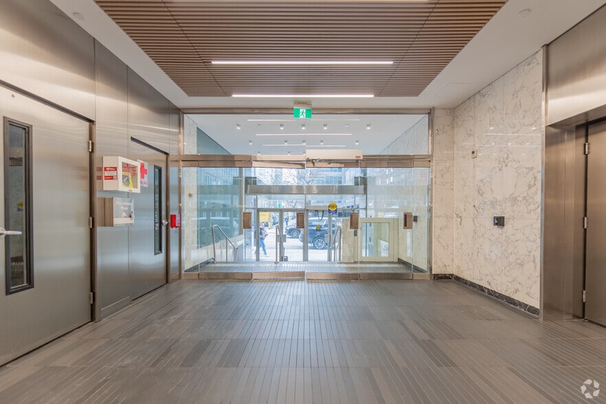 More Photos Of 74 Victoria St and 137 Yonge St, Toronto Office For Lease