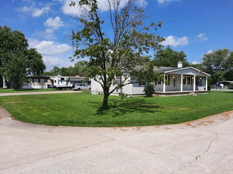 More Photos Of 321 N All Seasons Rd, Geff Manufactured Housing Mobile Home Park For Sale