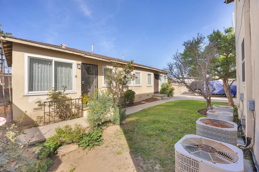 More Photos Of 10613 S Inglewood Ave, Inglewood Apartments For Sale