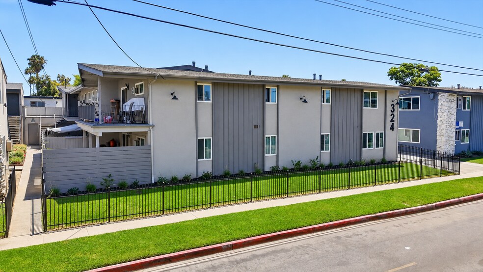 More Photos Of 324 Leatrice Ln, Anaheim Apartments For Sale
