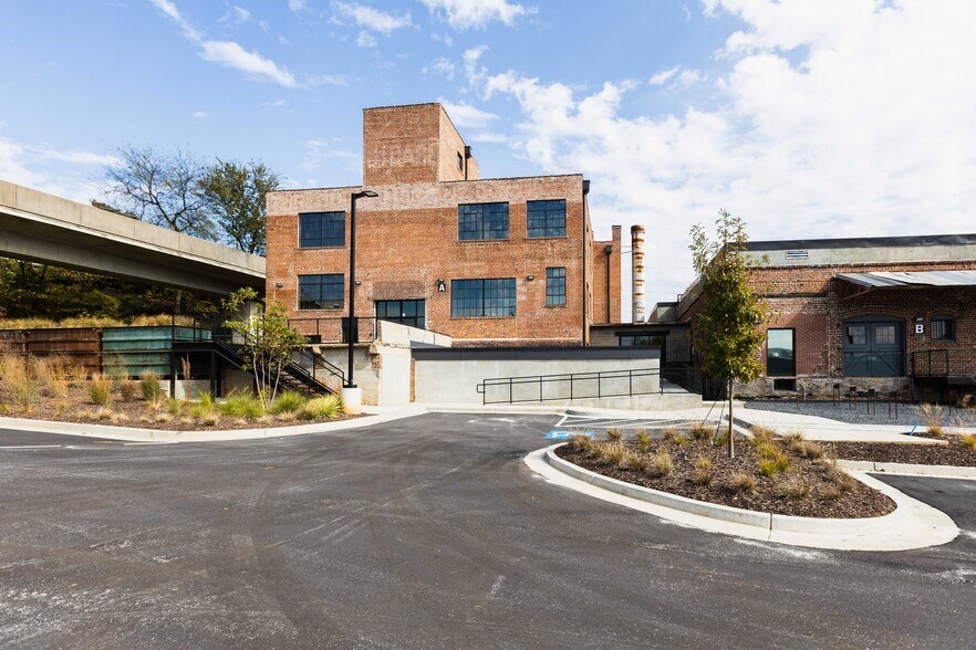 More Photos Of 565 Northside Dr, Atlanta Coworking Space