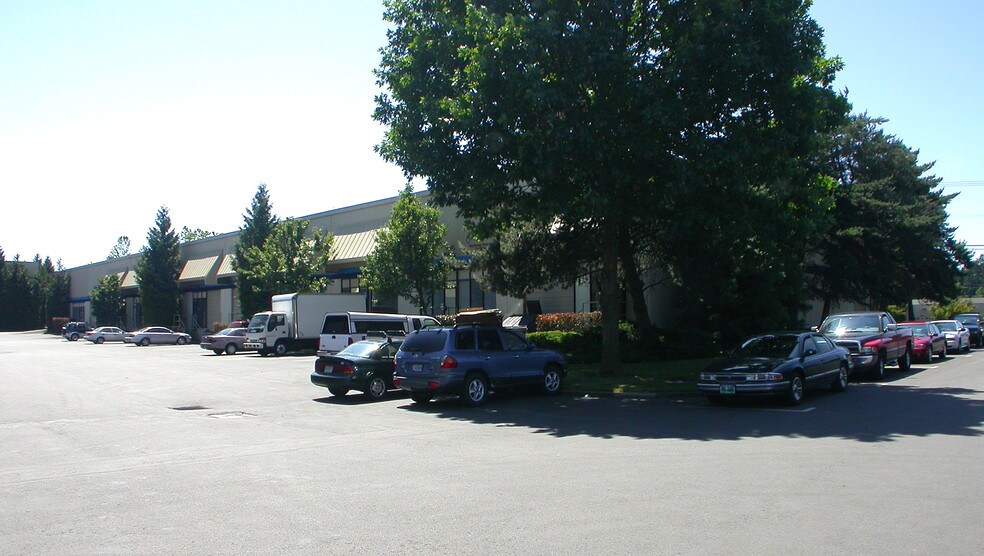 More Photos Of 16200-16290 SW 72nd Ave, Portland Unknown For Lease