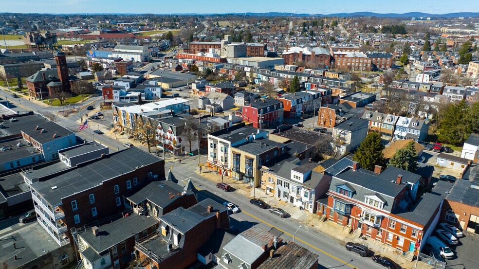 More Photos Of 665-667 W Market St, York Storefront Retail Residential For Sale