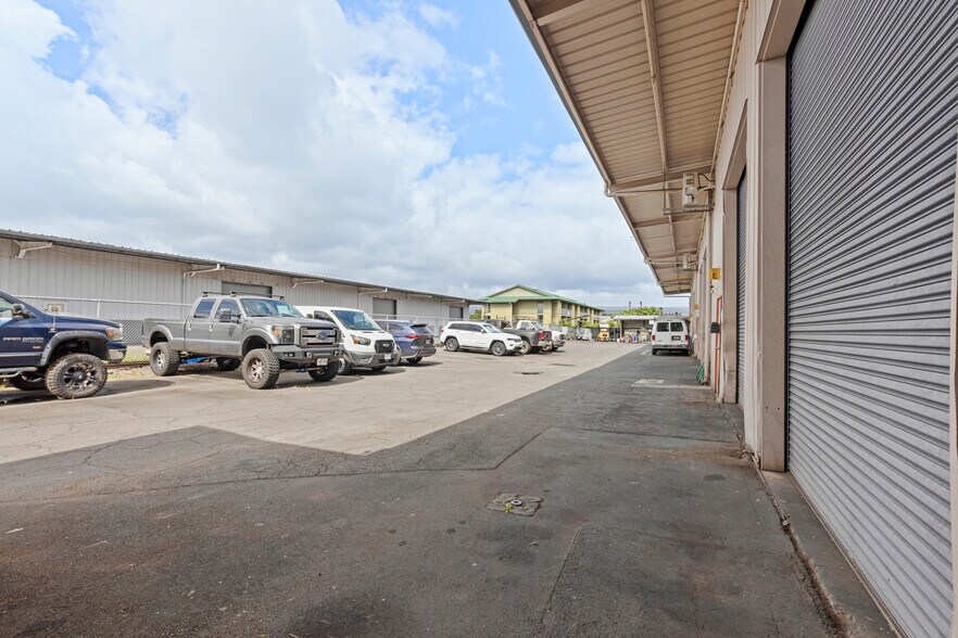 More Photos Of 474 Kalanikoa St, Hilo Warehouse For Sale
