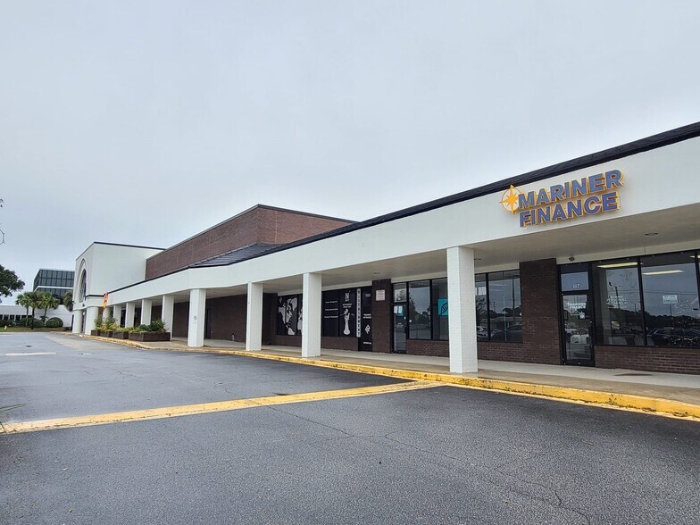 More Photos Of 101-143 City Smitty Dr, Saint Marys Unknown For Lease