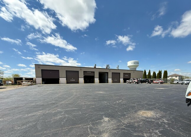 Primary Photo Of 8519 Storage Dr, Franksville Warehouse For Lease