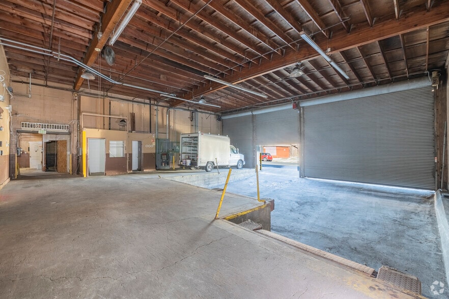 More Photos Of 962-972 87th Ave, Oakland Manufacturing For Lease