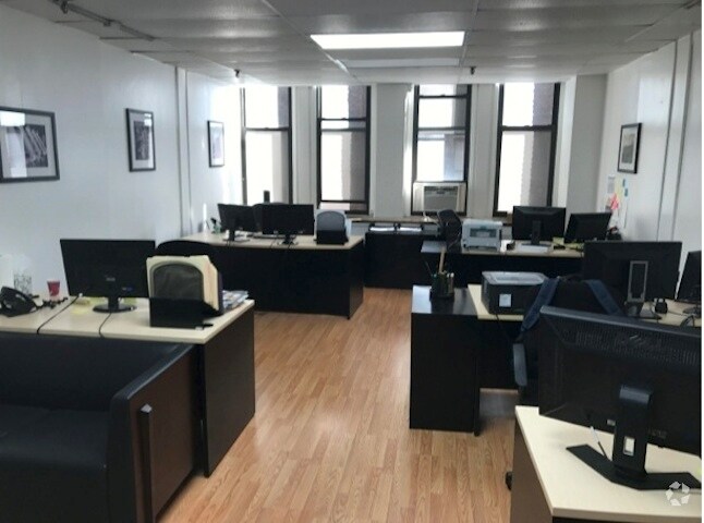 More Photos Of 39 W 32nd St, New York Office For Lease