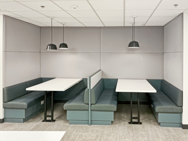 More Photos Of 302 E Carson Ave, Las Vegas Coworking Space