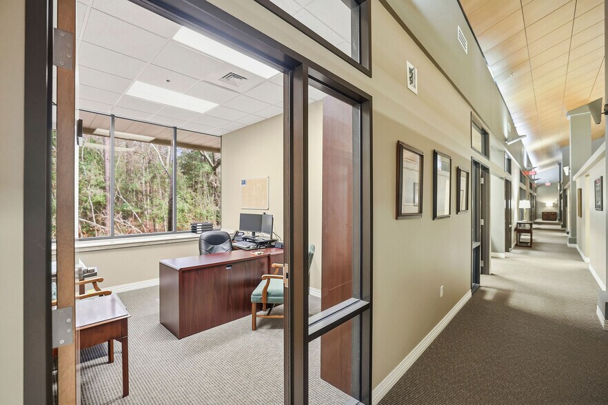 More Photos Of 68031 Capital Trace Row, Mandeville Office For Lease