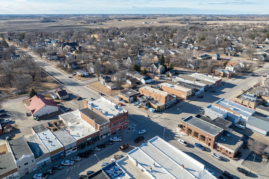 More Photos Of 138 N Main St, Janesville Storefront Retail Residential For Sale
