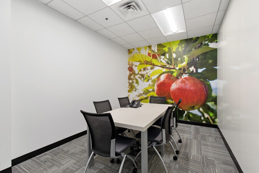 More Photos Of 85 Crystal Run Rd, Middletown Office For Lease