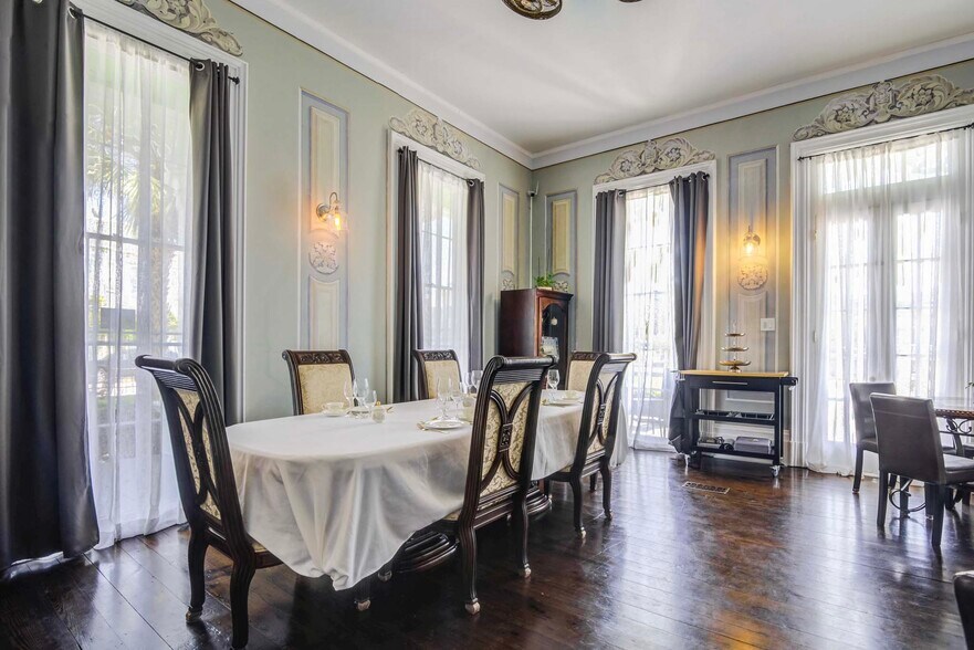 More Photos Of 1502 Market St, Galveston Hospitality For Sale