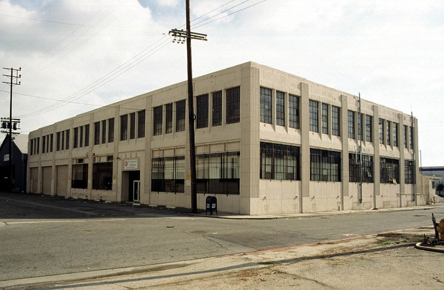 More Photos Of 1910-1914 Bay St, Los Angeles Warehouse For Lease