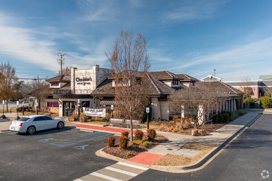 More Photos Of 1025 Woodruff Rd, Greenville Unknown For Lease