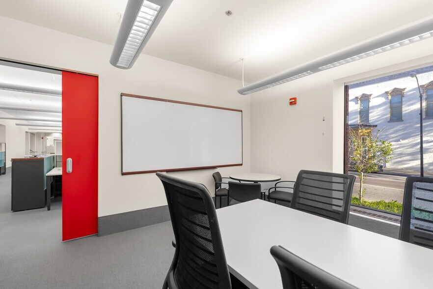 More Photos Of 301 Washington St, Columbus Office For Lease