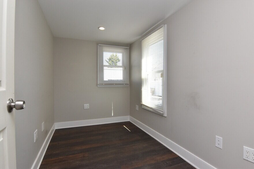 More Photos Of 18355 Coastal Hwy, Lewes Office For Lease