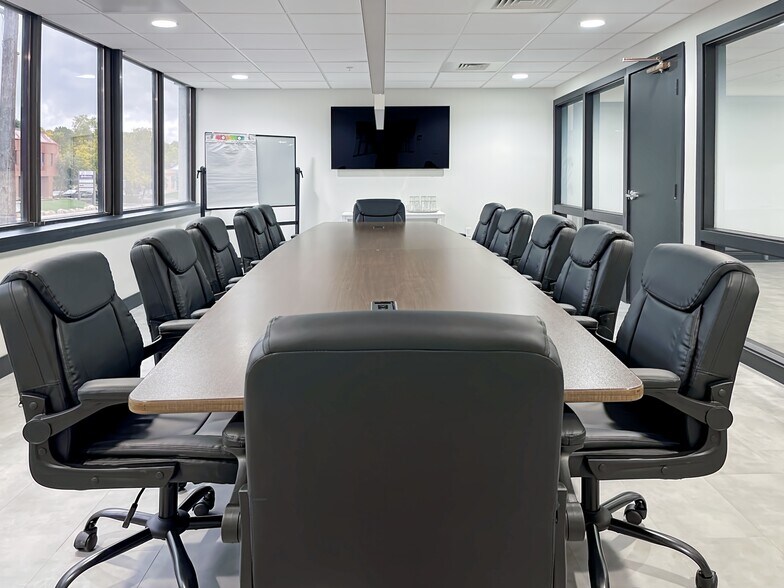 More Photos Of 3293 Harrison Blvd, Ogden Coworking Space