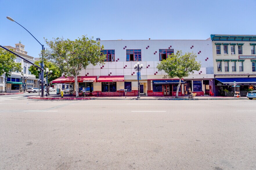 More Photos Of 401-421 E St, San Diego Storefront Retail Office For Sale