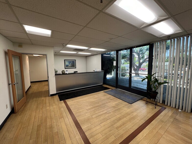 More Photos Of 12840 Bradley Ave, Sylmar Warehouse For Lease