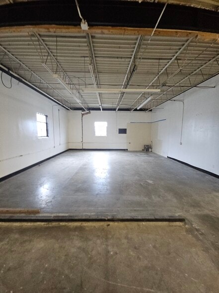 More Photos Of 1 Partridge St, Providence Manufacturing For Lease