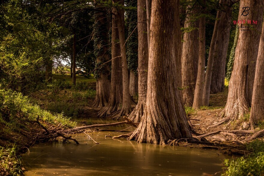 More Photos Of 50500 Interstate 10 W, Comfort Office For Sale