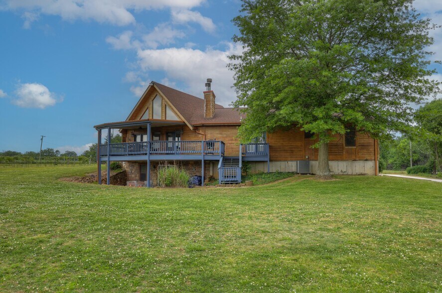 More Photos Of 25695 Mulberry Rd, Webb City Winery Vineyard For Sale